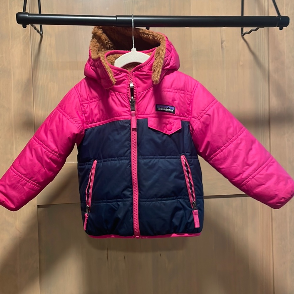 Patagonia reversible coat 2t